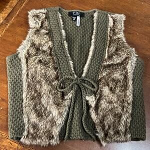 Knit Vest with Faux Fur Womens Medium